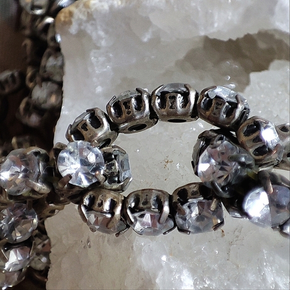 J. Crew Brushed Pewter Colored Prong Set Clear Rhinestone Link Chain Necklace - Picture 7 of 10